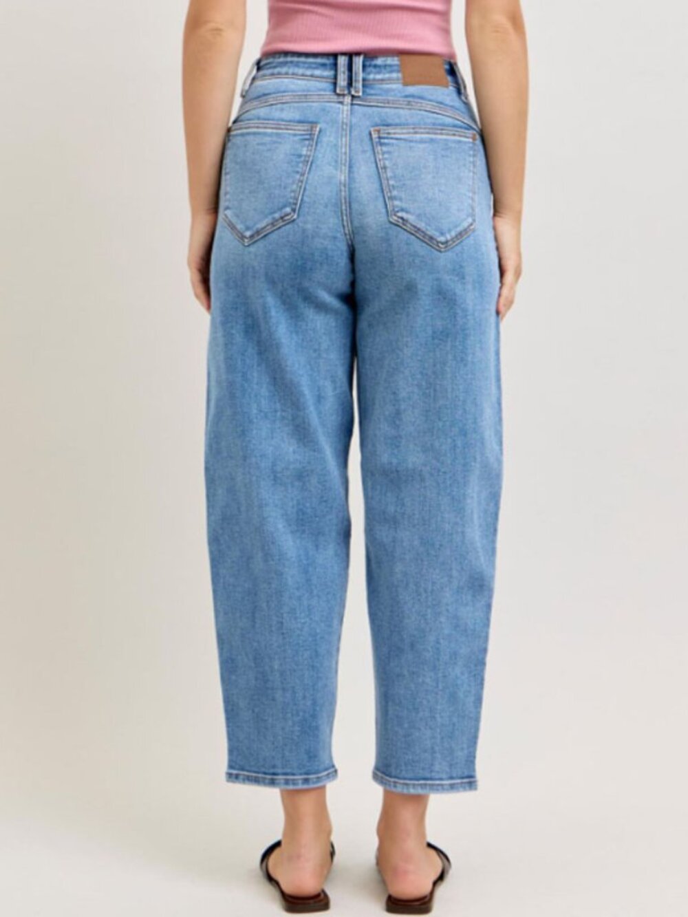 Judy Blue High Waist Barrel Jean with Front Darts and Back Yoke - Picture 4 of 4
